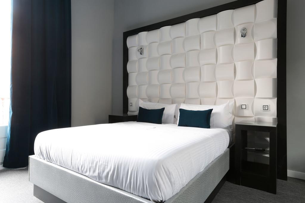 Double Room with Balcony,211466501:JPEG